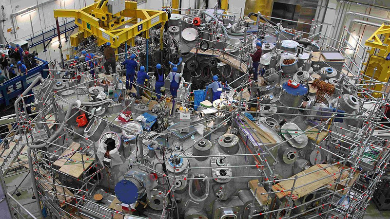 El Wendelstein 7-X, durante su construcción.
